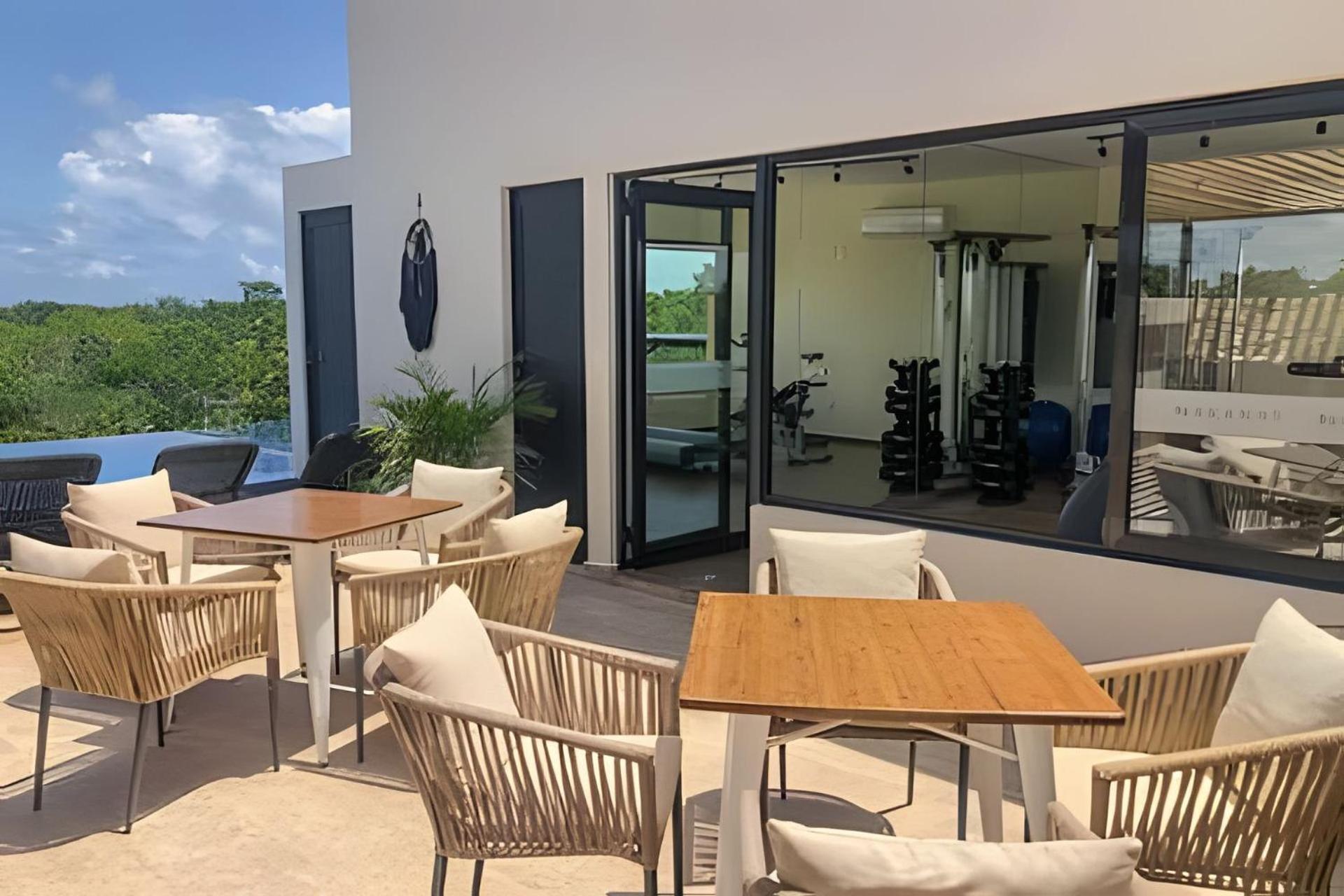 Suit Next To The Common Top Roof Exclusive Building Kingsize Bed 2 Super Pools, Gym, Grill Тулум Екстер'єр фото